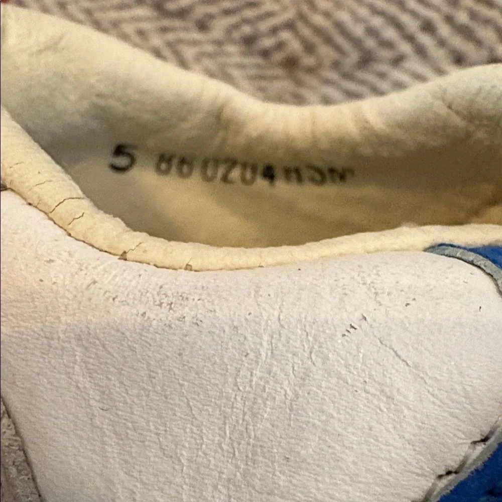Vintage Nike toddler shoes size 5